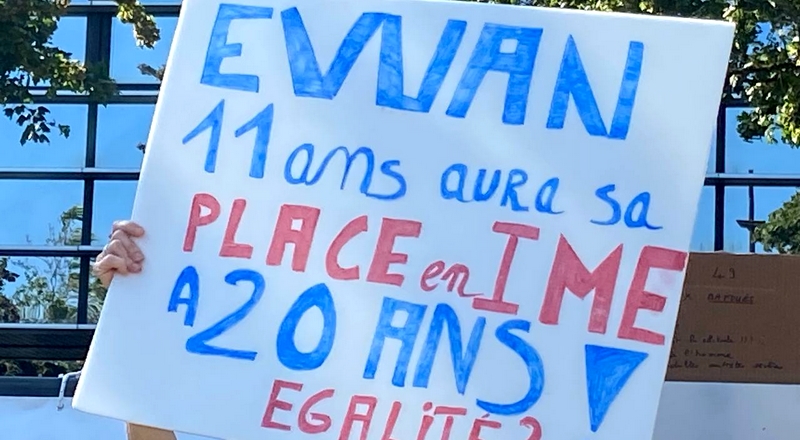 Colère et désarroi devant l’ARS de Nantes