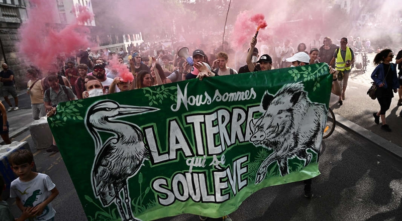 Construire ? Décroître ? Éco-hypocrisie à Saint-Colomban