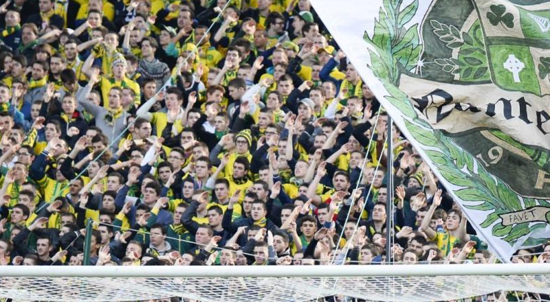 Condamnation du meurtre d’un supporter du FCN